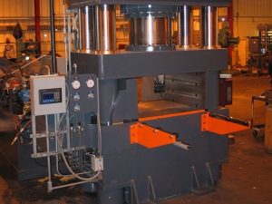 Compression Molding and Compacting Presses